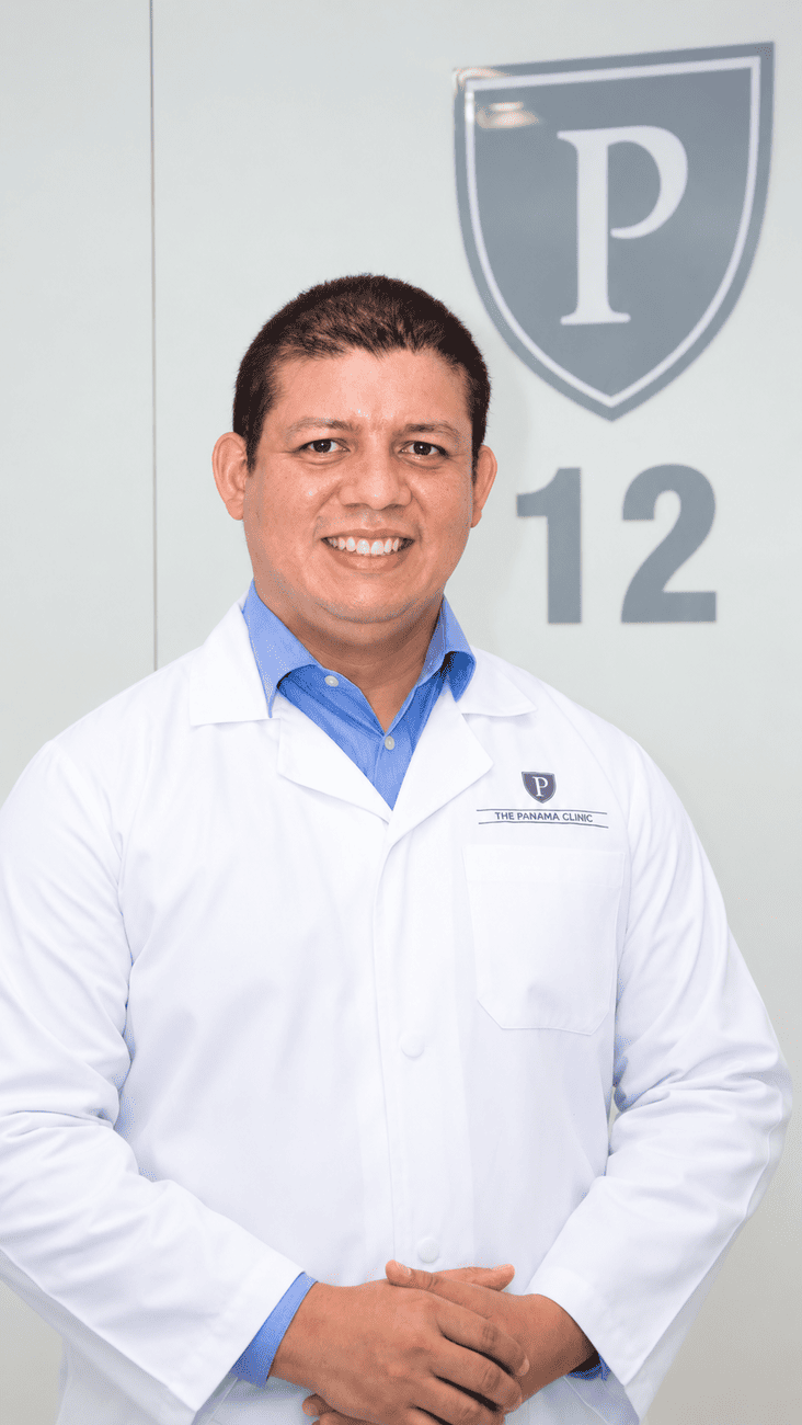 Dr. Jan Axel Cubilla, gastroenterólogo en Panamá